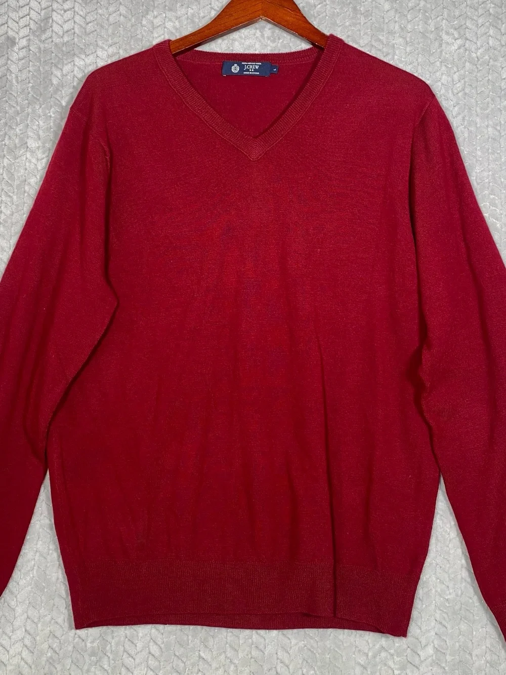 J CREW Mens Sz Large Burgundy Red 100% Merino Wool V Neck Pullover Sweater